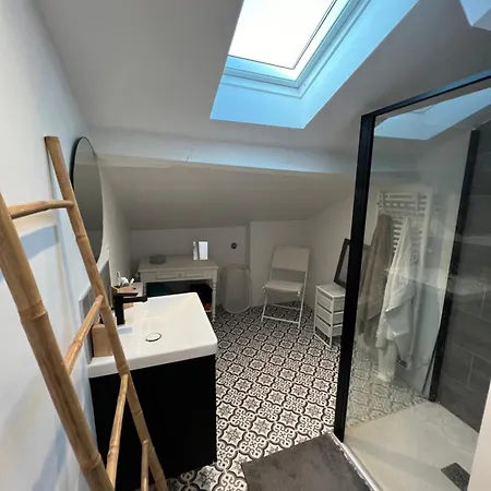 Maison 8 Pers à 900 M De La Au Calme Casa de Férias *